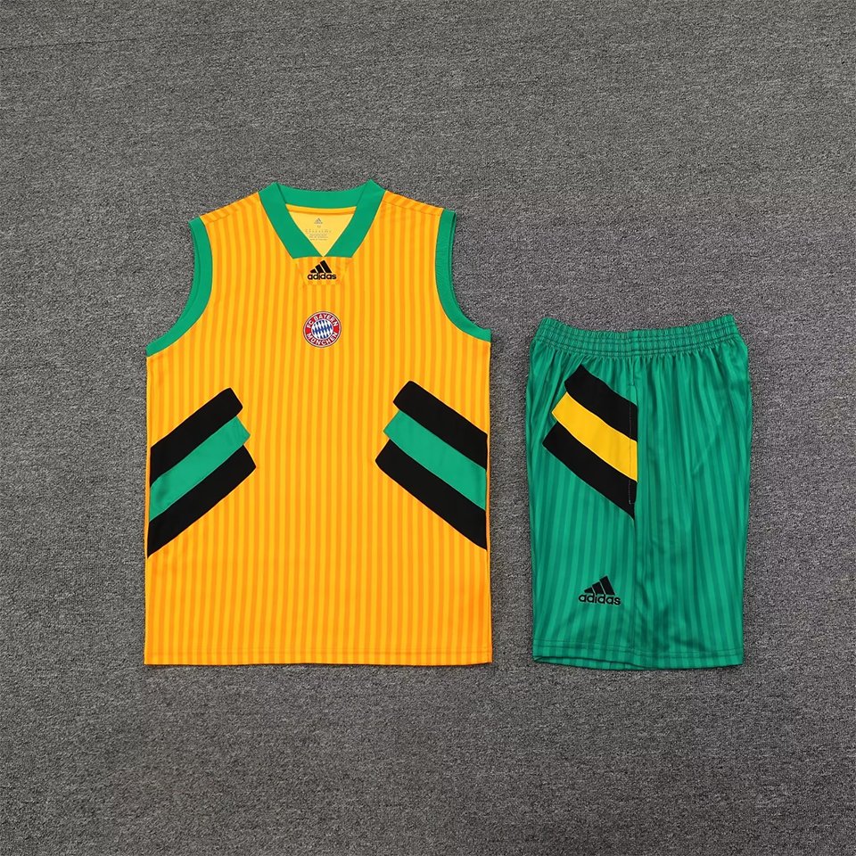 Bayern Yellow Short Training Set No Sleeves 23/24