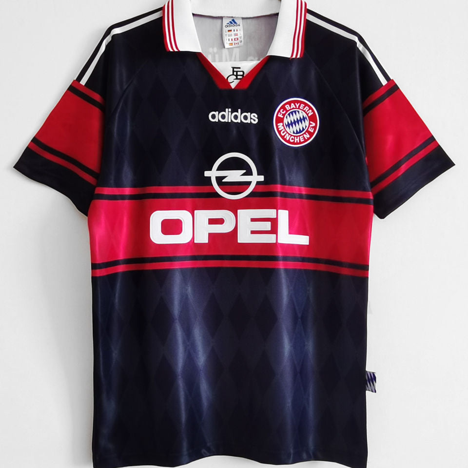 Bayern Retro Home Kit 1997/98