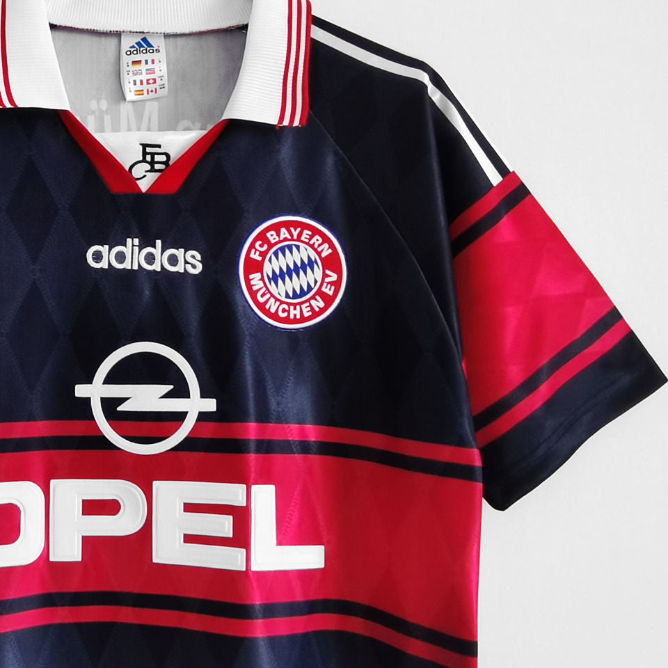 Bayern Retro Home Kit 1997/98