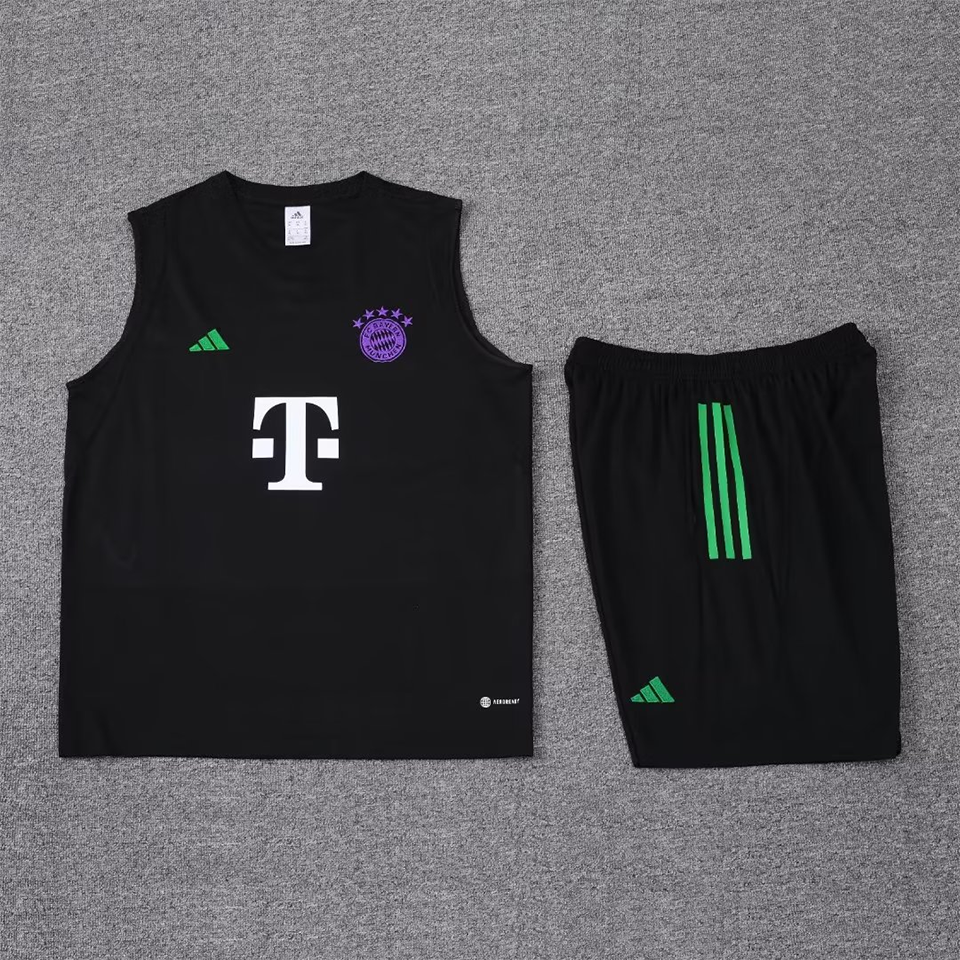 Bayern Black Short Training Set No Sleeves 23/24a