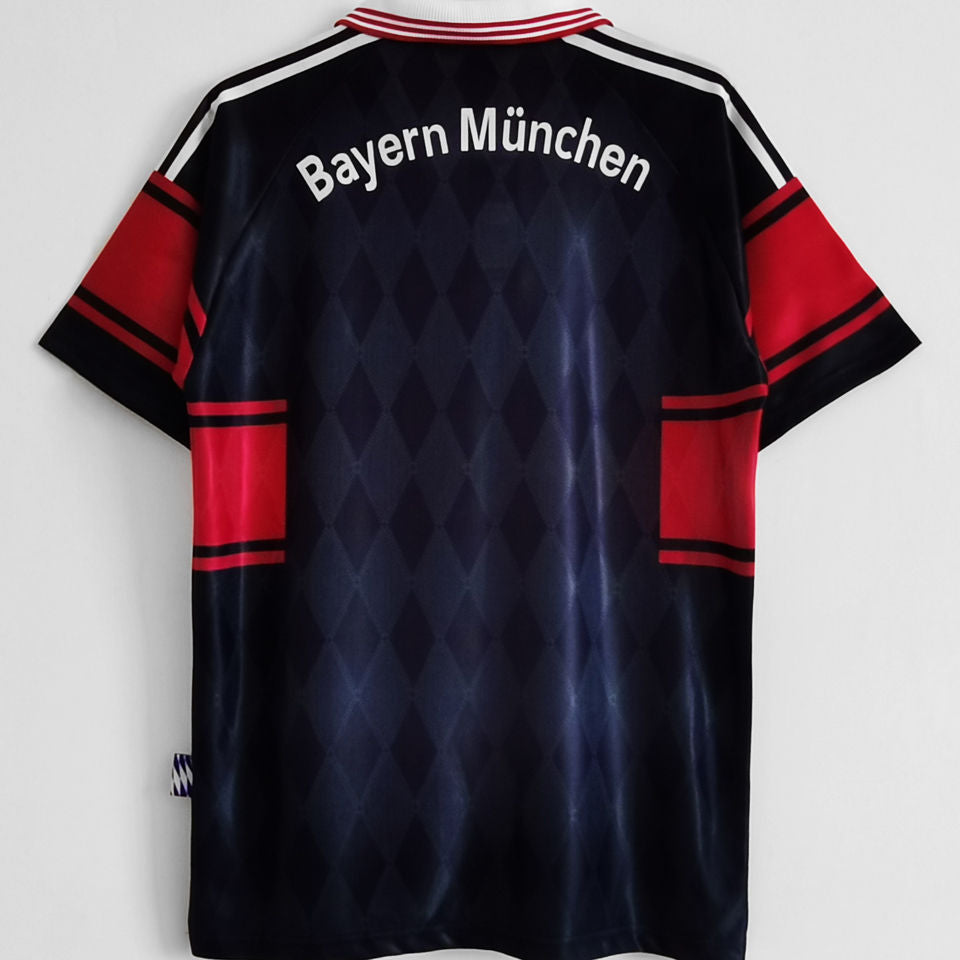 Bayern Retro Home Kit 1997/98