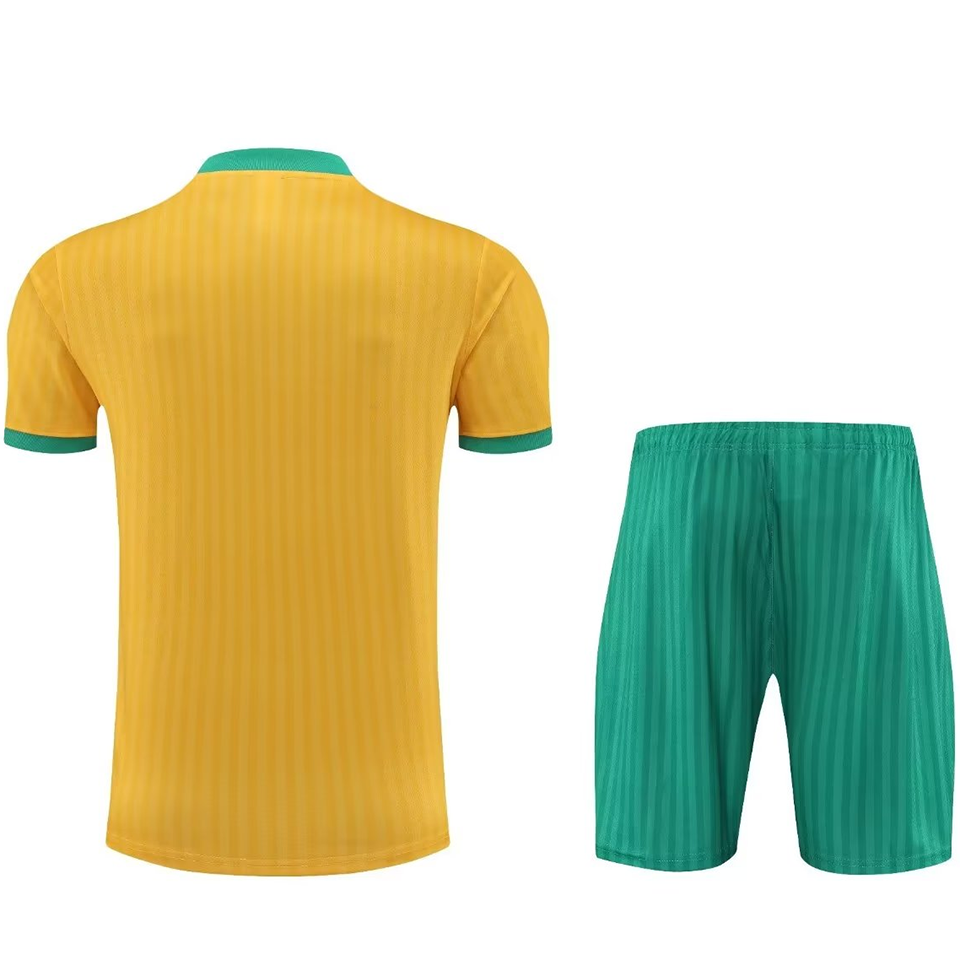 Bayern Yellow Short Training Set 23/24