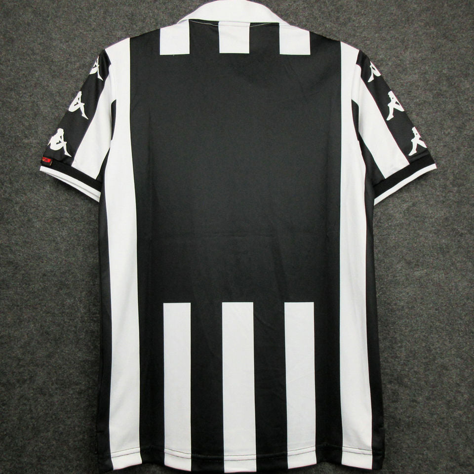 Juventus Retro Home Kit 1999/00