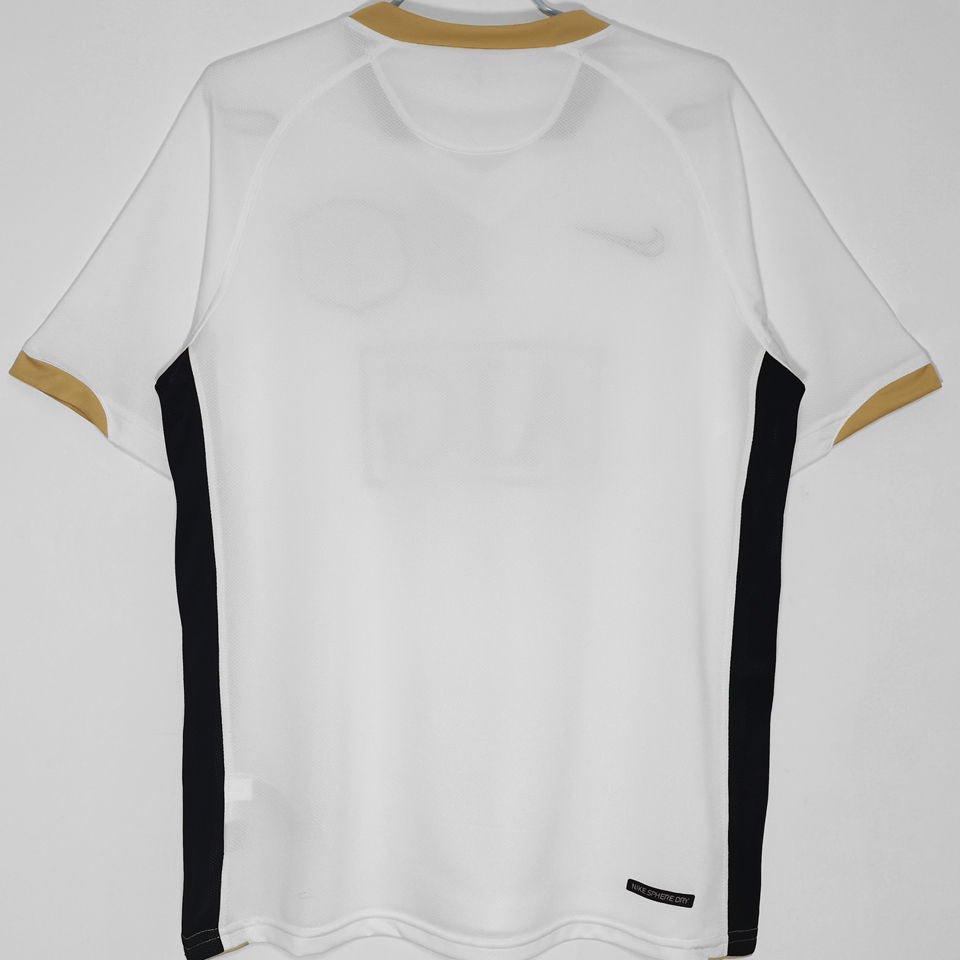 Man Utd Retro Away Kit 2006/07