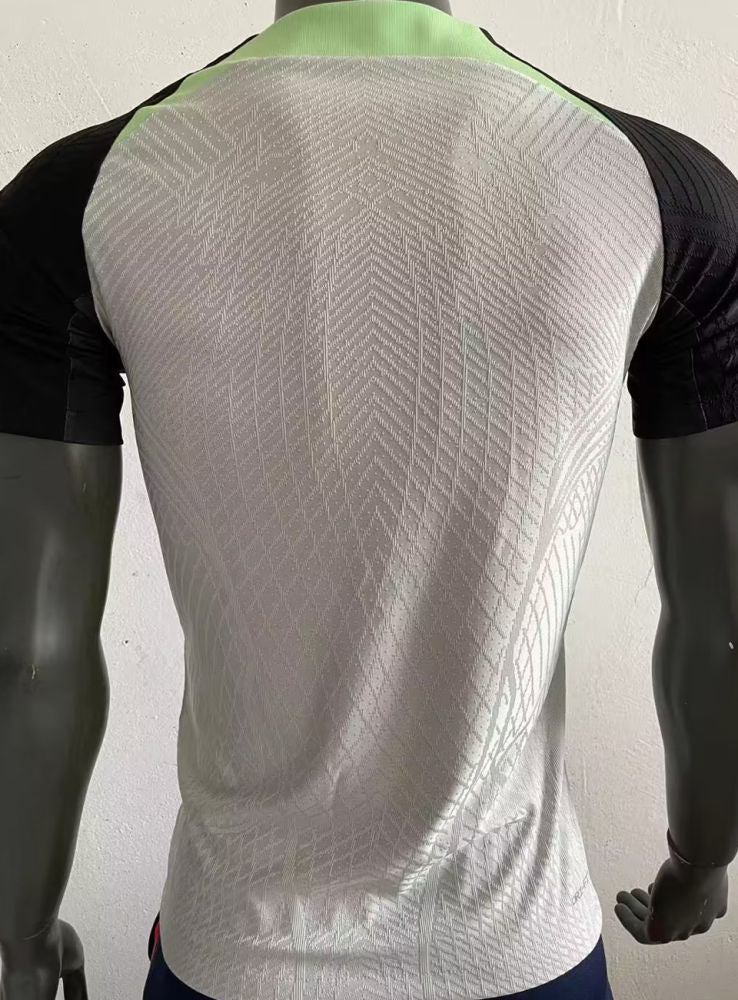 Liverpool Training Kit 23/24