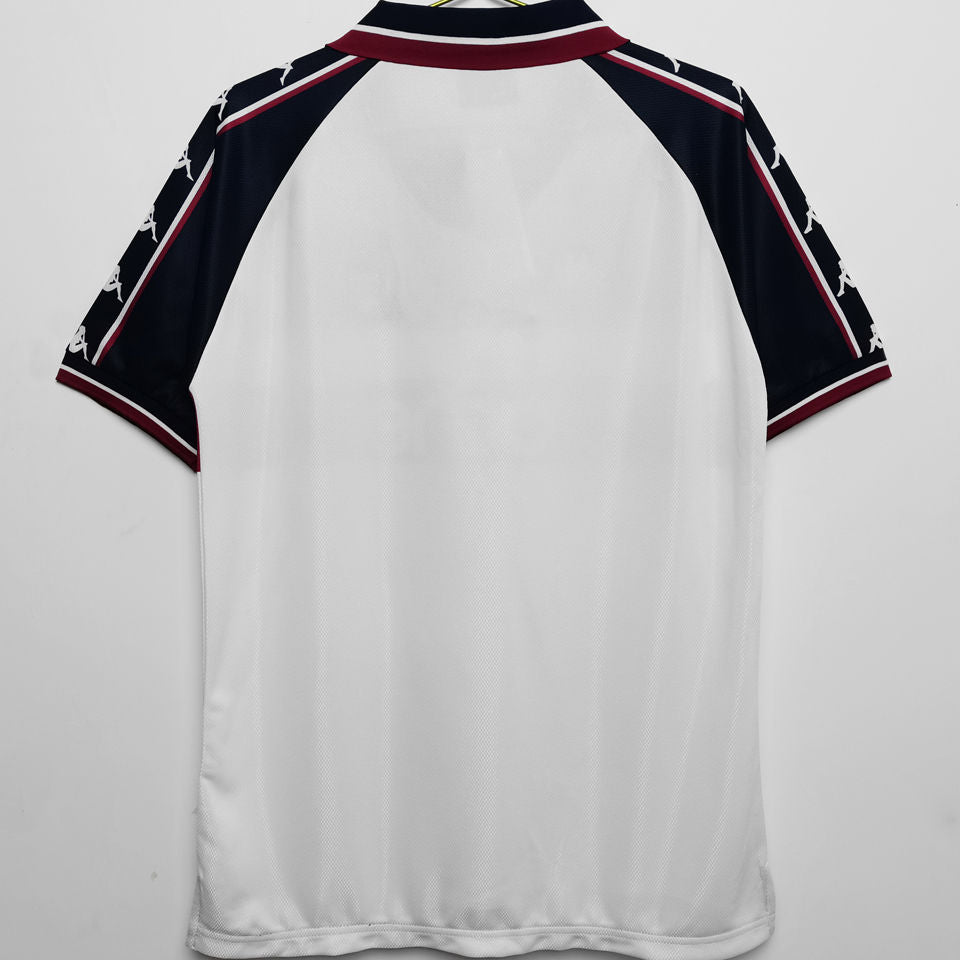 Man City Retro Away Kit 1997/98
